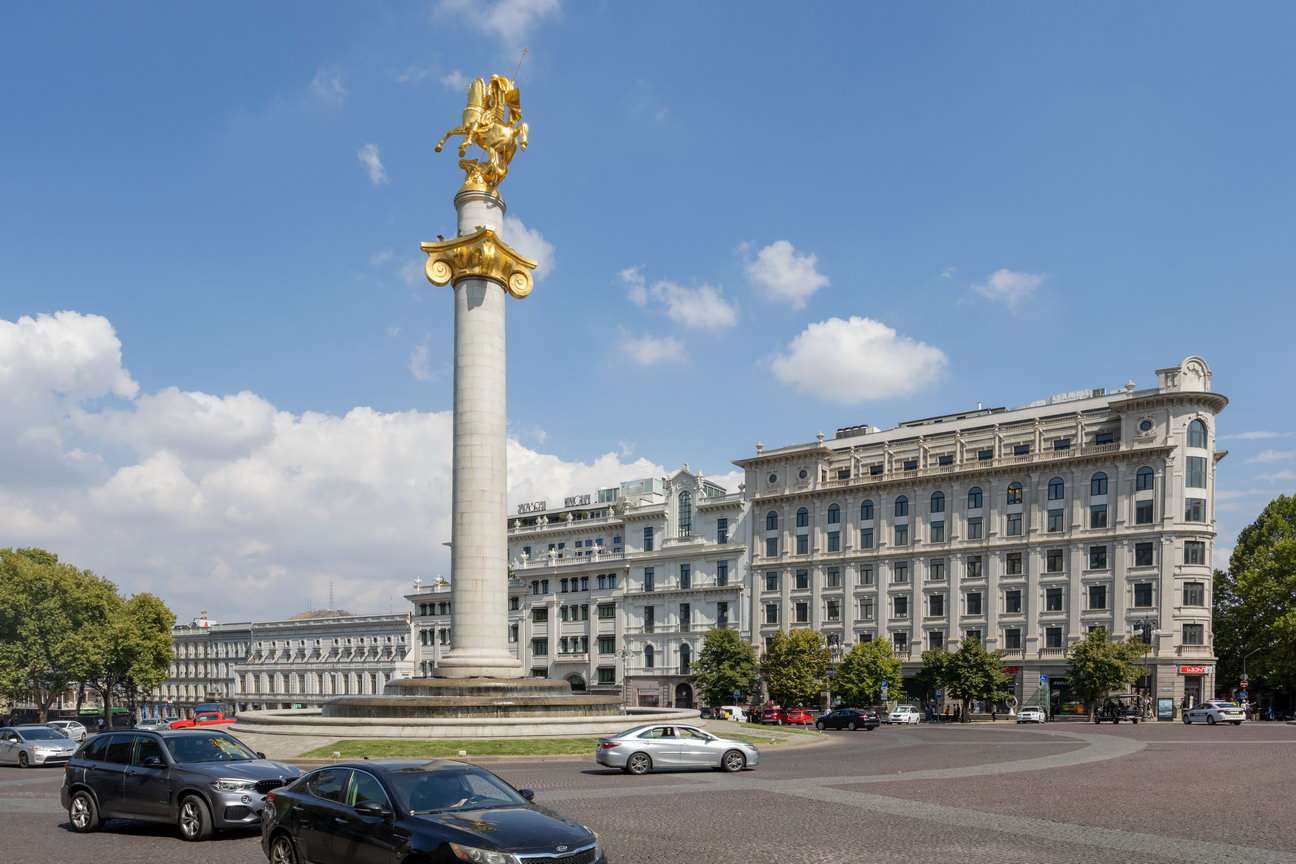 0342 Tbilisi Freedom square.jpg