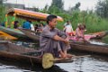0404 Srinagar Dalmeer drijvende markt