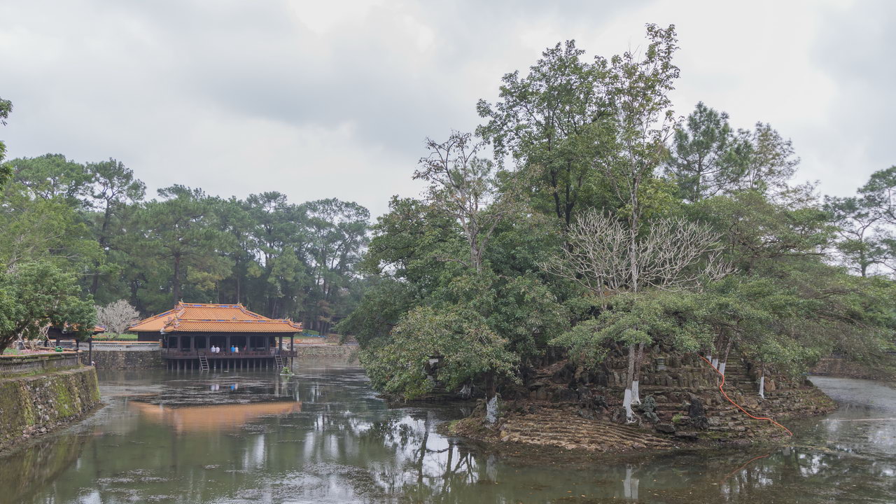 0350 Hue Mausoleum van Tu Duc.jpg