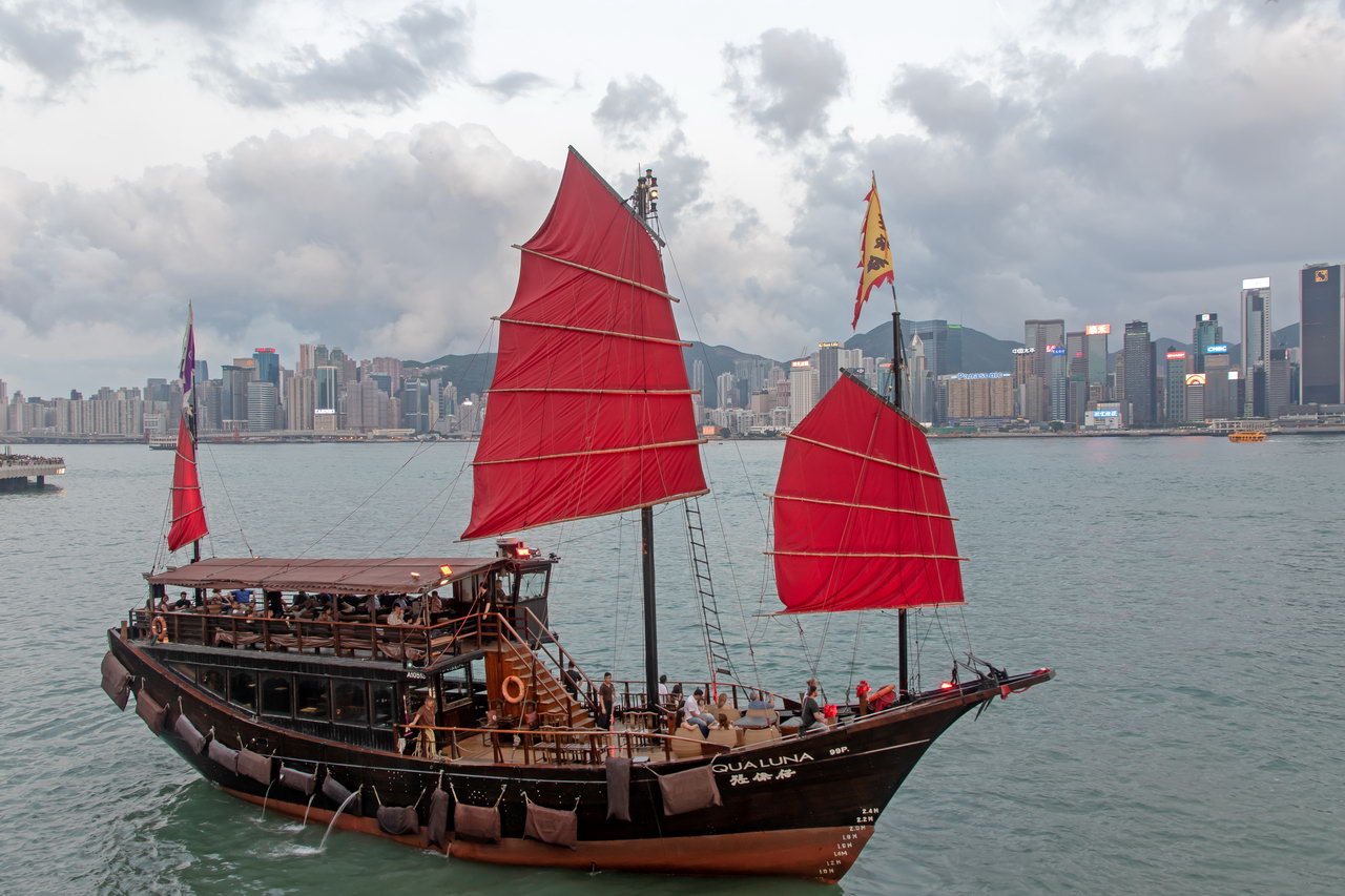 0178 Hong Kong Skyline.jpg