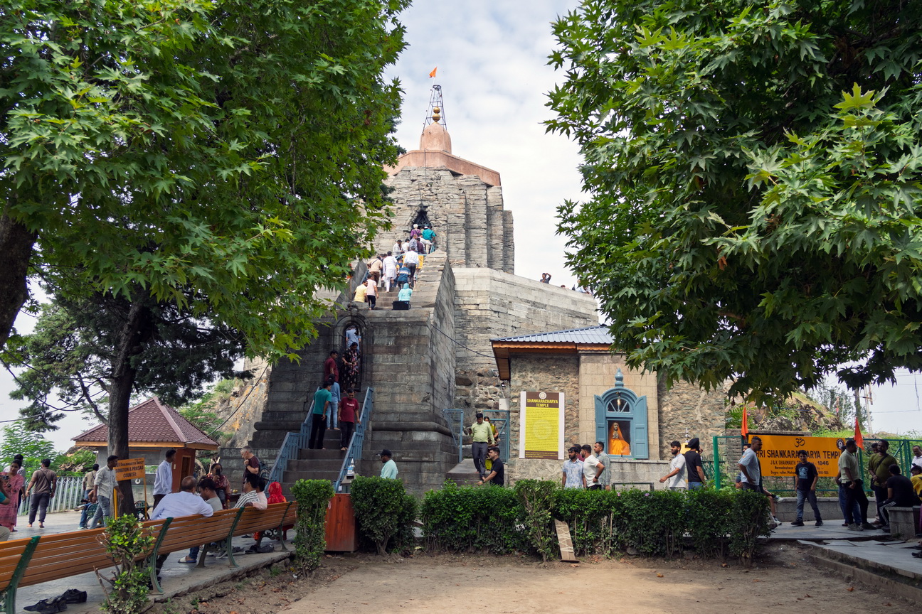 0503 Srinagar Shankaracharya Tempel.jpg