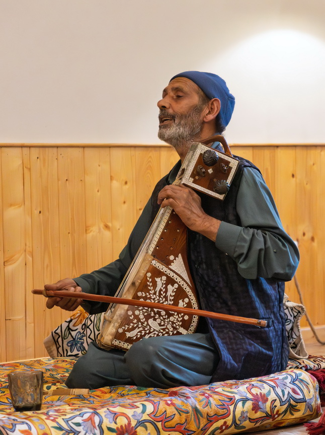 0654 Sonamarg Lokale muzikanten.jpg