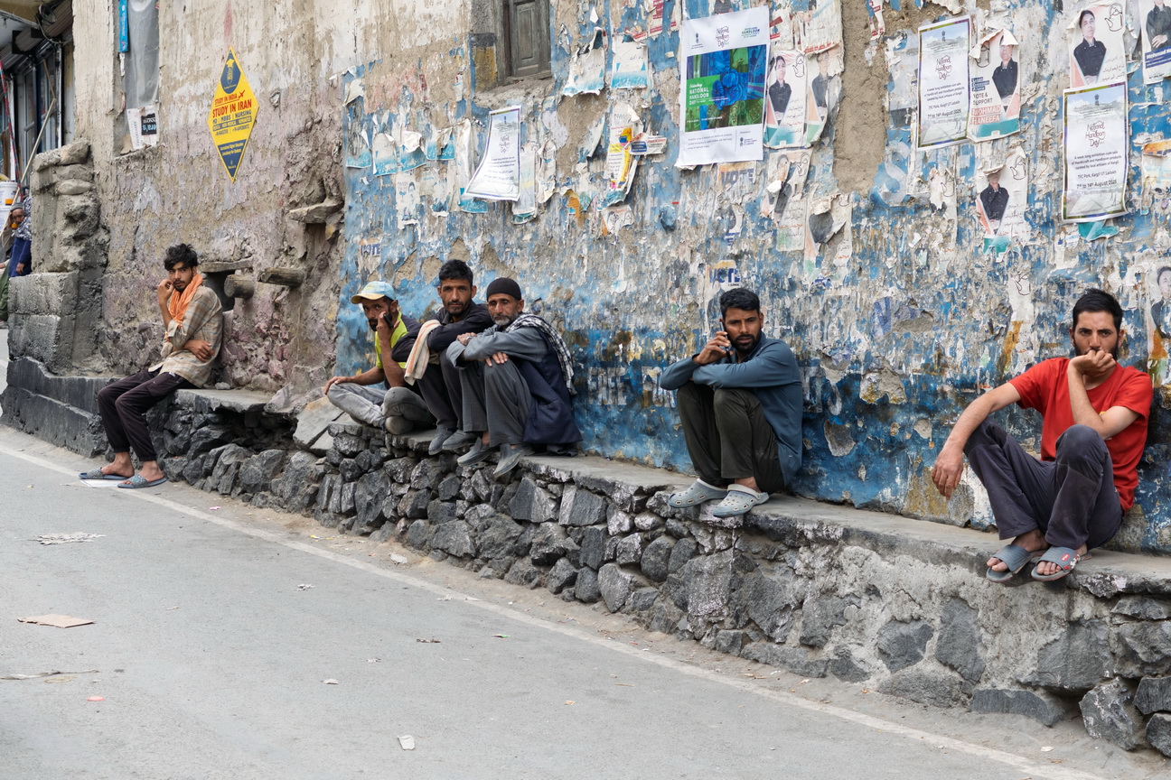 0693 Kargil Balti bazar.jpg