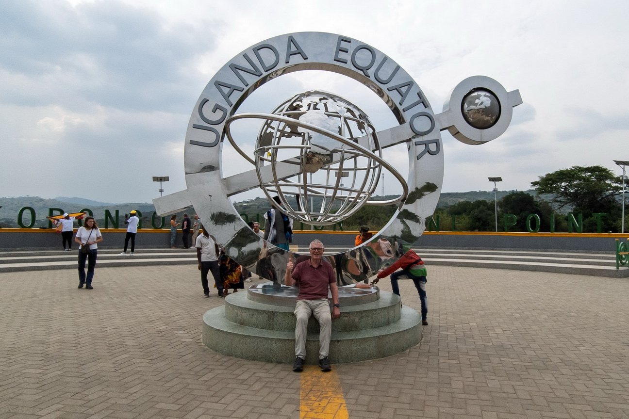 155449 Nkuruba Krater meer Evenaar.jpg