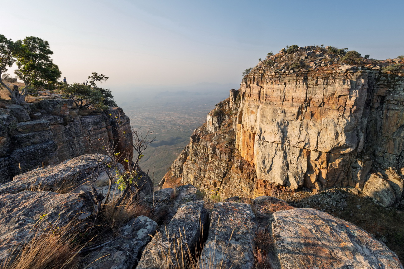 7699 Lubango Tundavalakloof.jpg