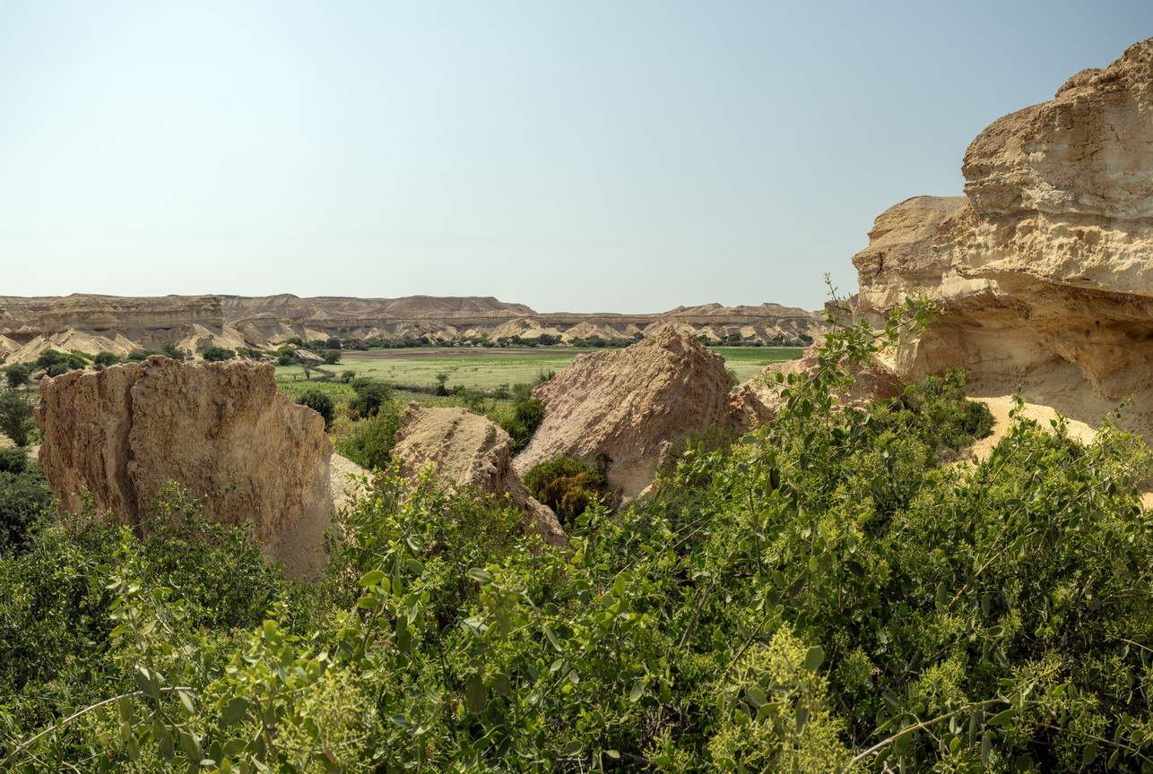 Arcos Lagoon Arch.jpg