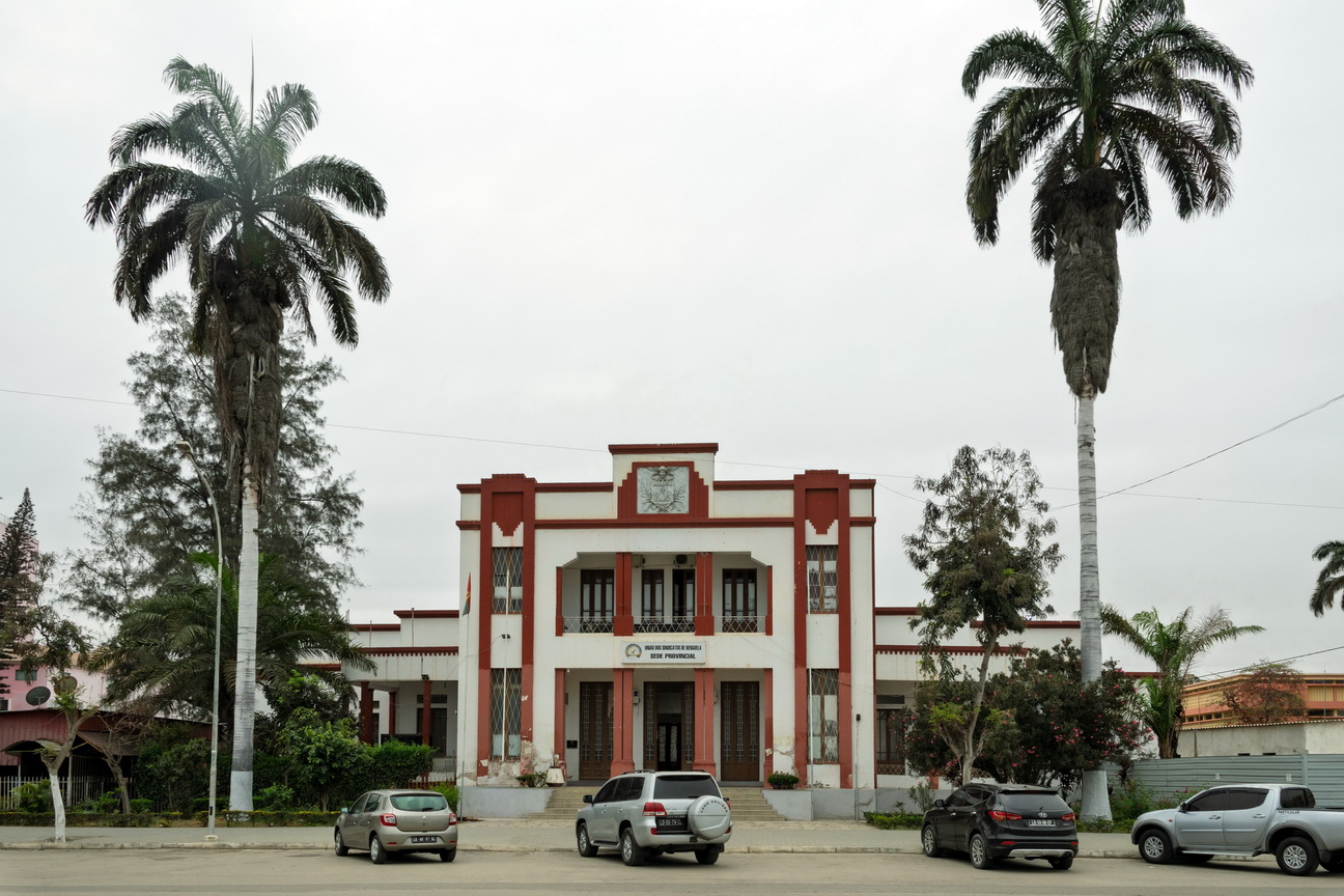 7857 Benguela Provinciehuis.jpg