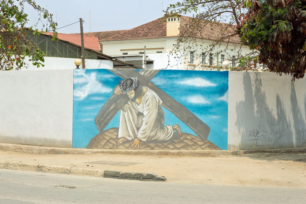 7883 Benguela Kerk Nossa Signora.jpg