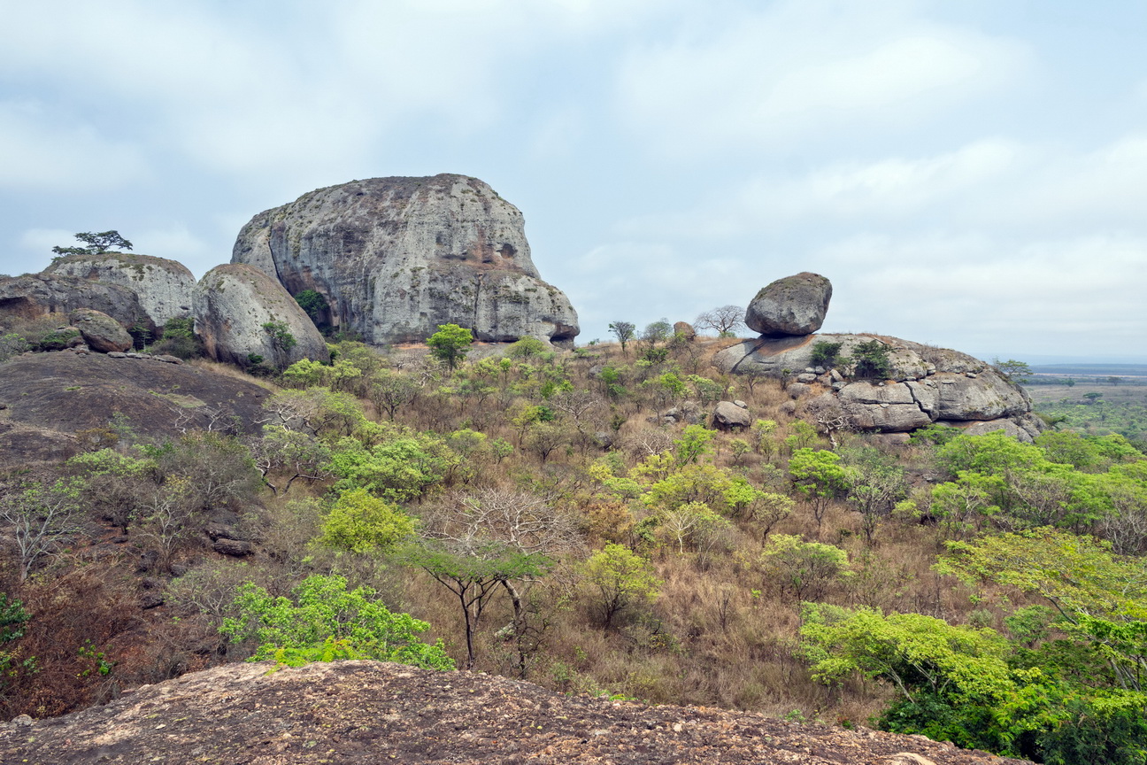 8322 Cacuso Pedras Negras.jpg