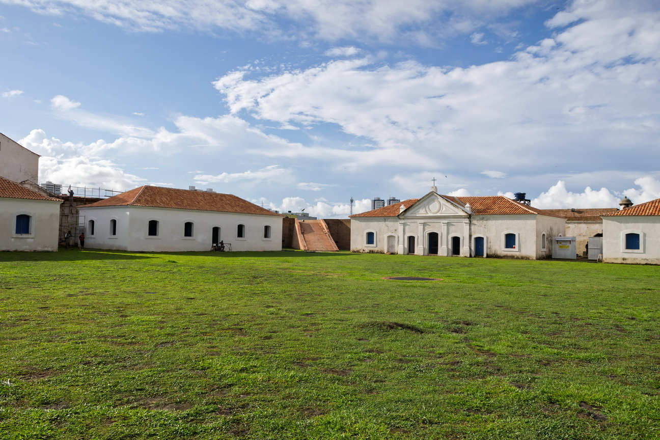 5986 Macapa Fort.jpg