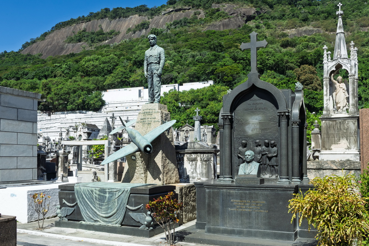 7434 Rio Joao Batistakerkhof.jpg